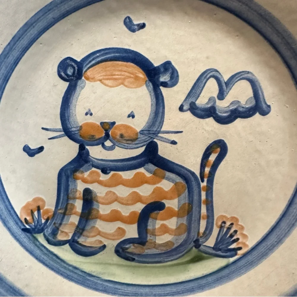 MA Hadley Country Scene Cat Luncheon Plate 9 inches